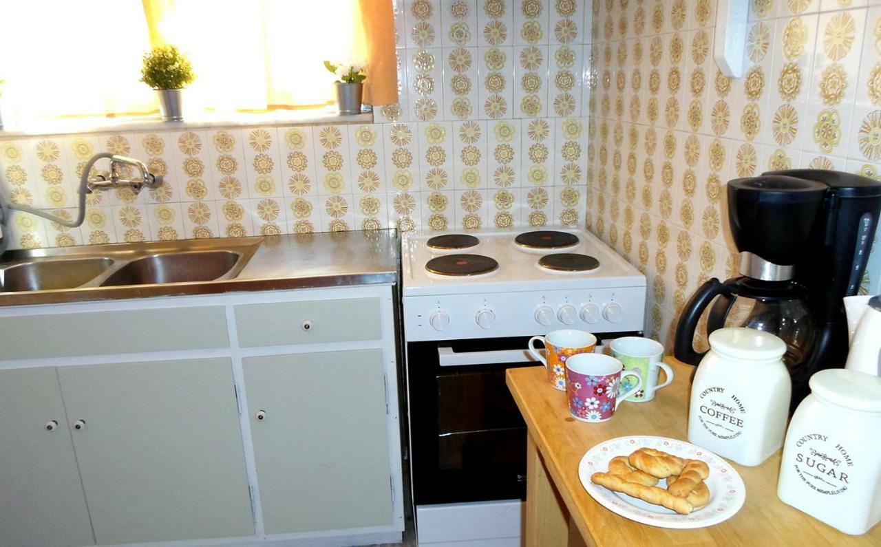 Elena'S Apartments Μπατσί Εξωτερικό φωτογραφία